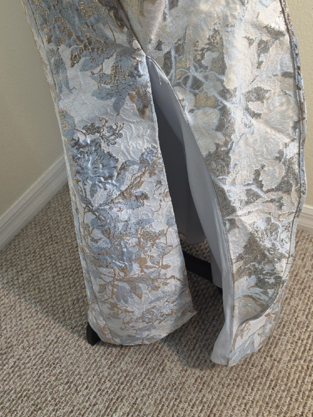 Xscape One-Shoulder Silver Floral Metallic Gown - Picture 3 of 8
